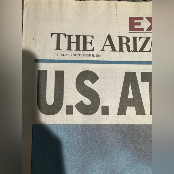 Day of 9/11 Newspaper Arizona Republic Extra Edition (used) - September 11 2001 - Picture 3 of 7